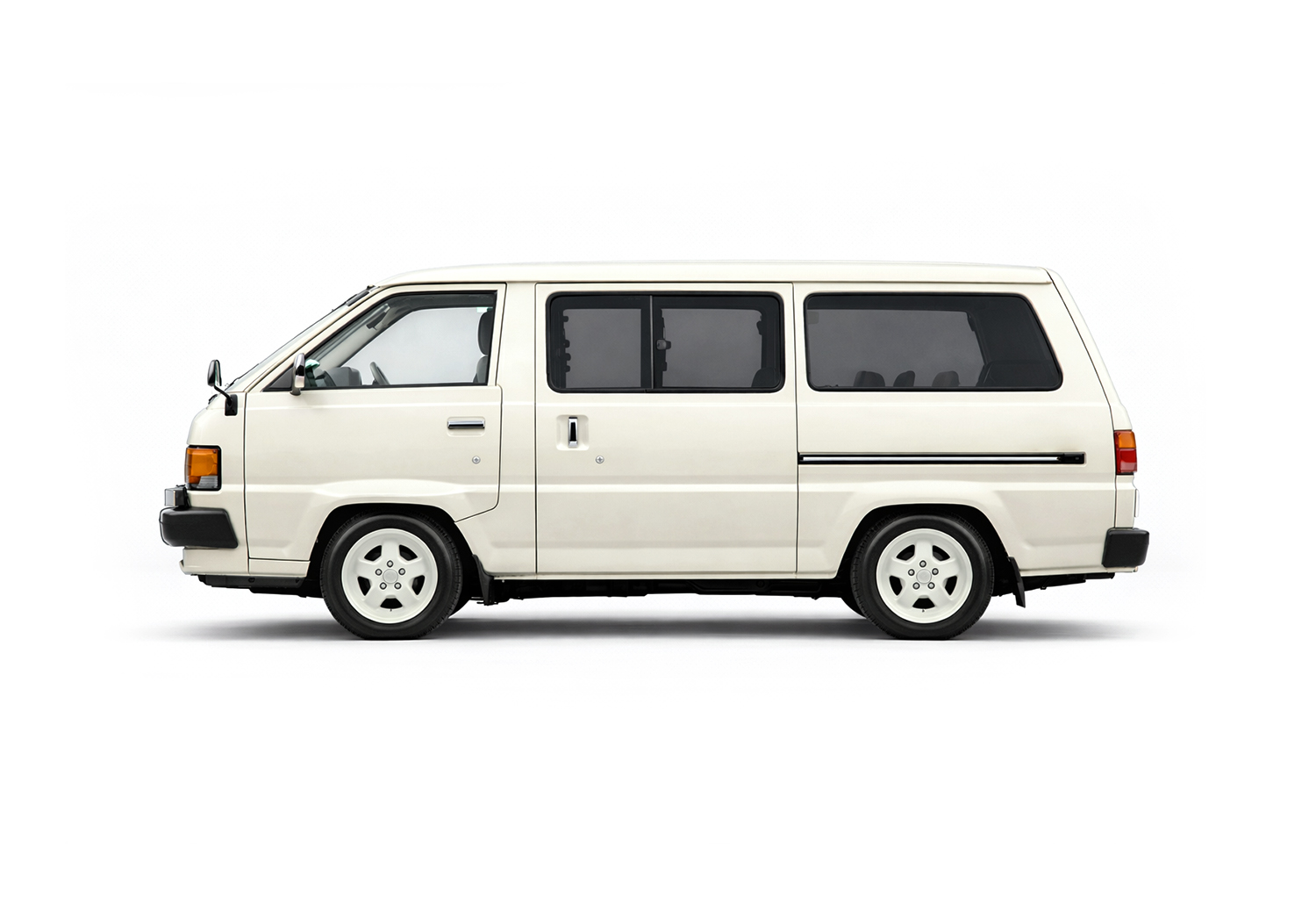 TM-Cars-Old English White-1985 Toyota LiteAce